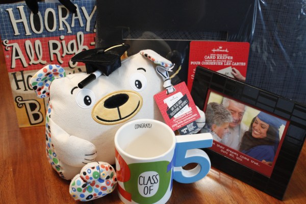 Hallmark Graduation Day Must Haves