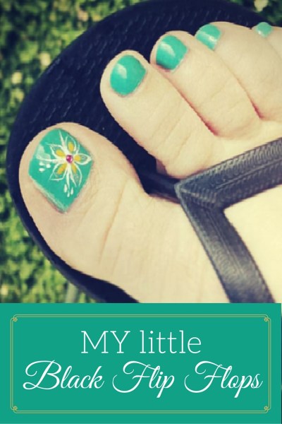 little black flip flops(1)