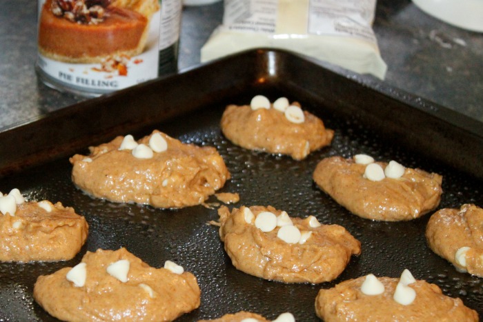 Delicious & Moist Pumpkin Pie Cookies