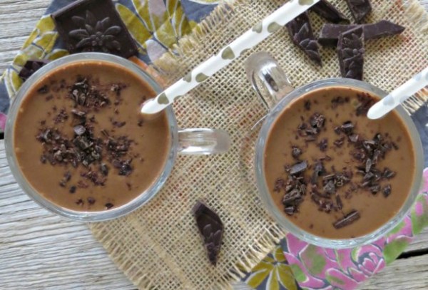 dark-chocolate-peanut-butter-banana-smoothie-4-e1458168859849