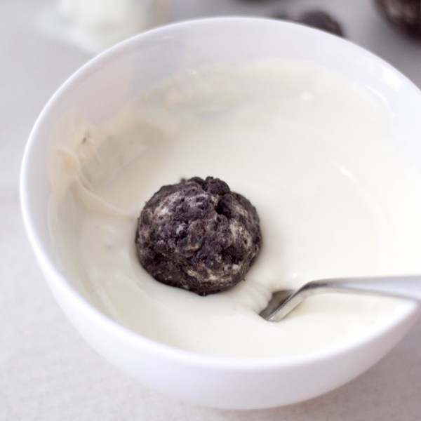 PeppermintOreoTrufflesProcess-4.jpg